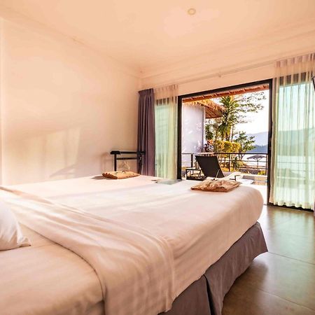 The Sanctuary Nam Ngum Beach Resort Ванг-В'єнг Екстер'єр фото