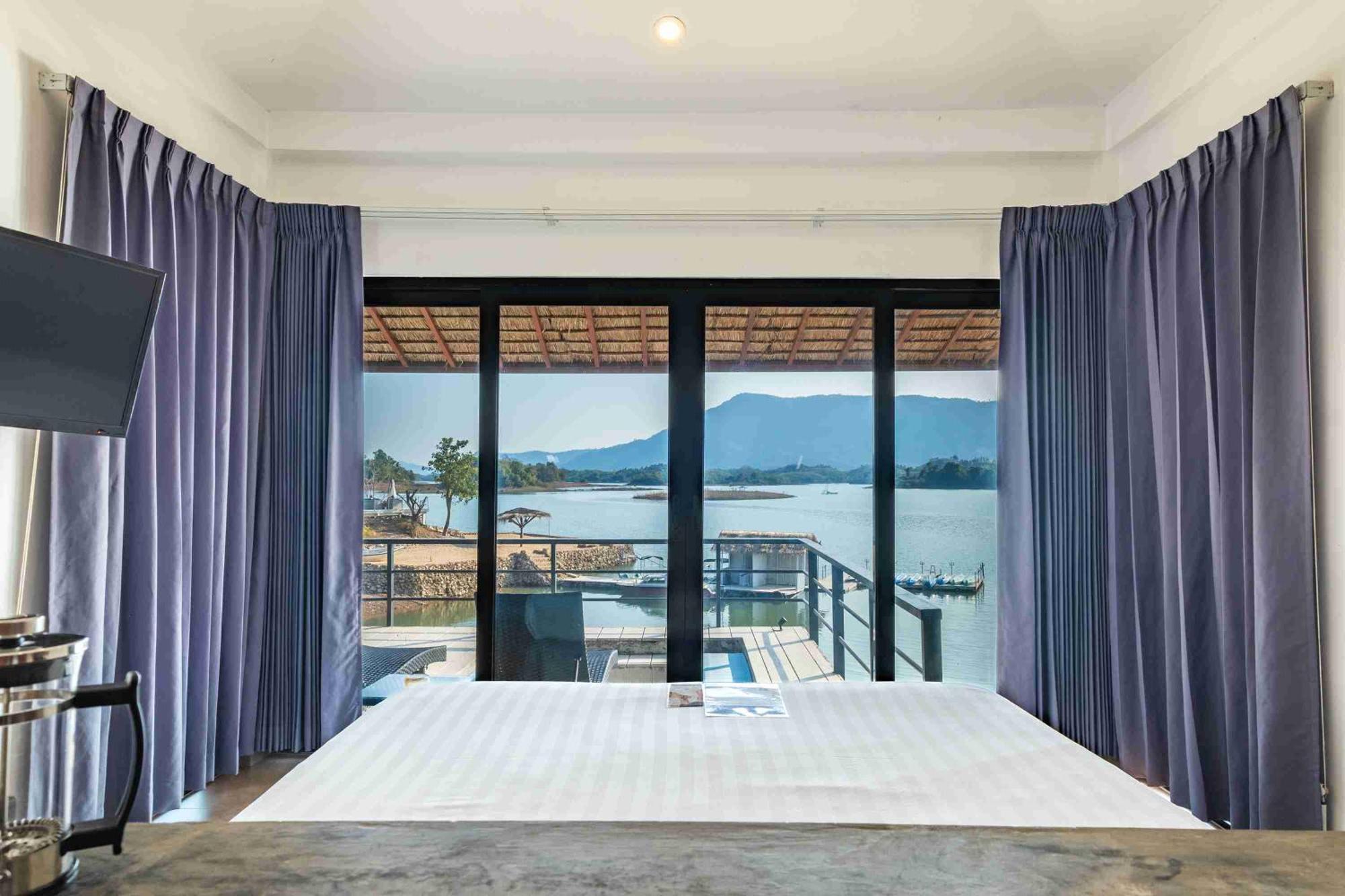 The Sanctuary Nam Ngum Beach Resort Ванг-В'єнг Екстер'єр фото