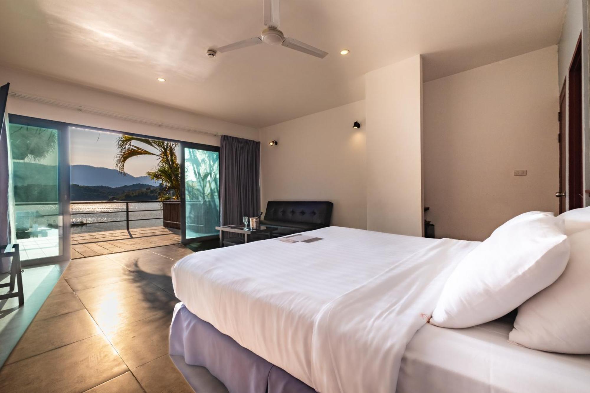 The Sanctuary Nam Ngum Beach Resort Ванг-В'єнг Екстер'єр фото