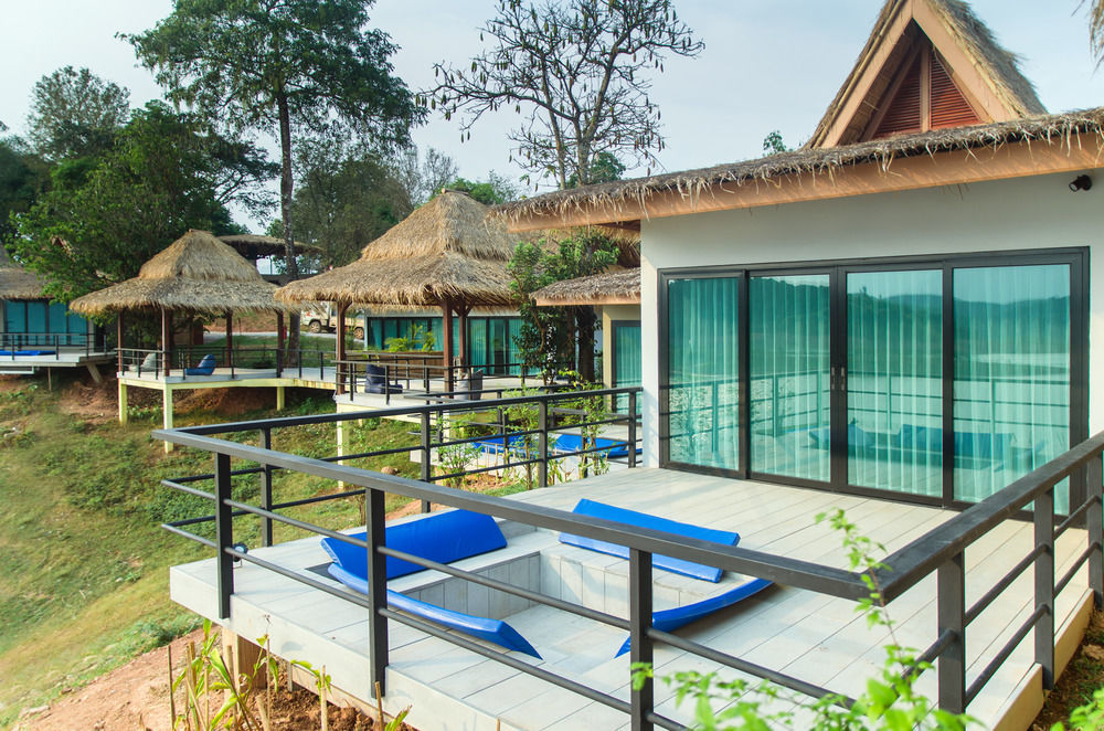 The Sanctuary Nam Ngum Beach Resort Ванг-В'єнг Екстер'єр фото