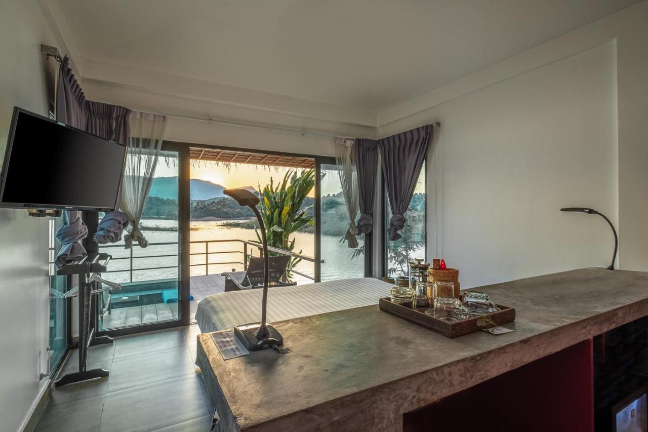 The Sanctuary Nam Ngum Beach Resort Ванг-В'єнг Екстер'єр фото